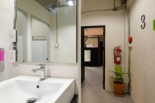 Salee Hostel1
