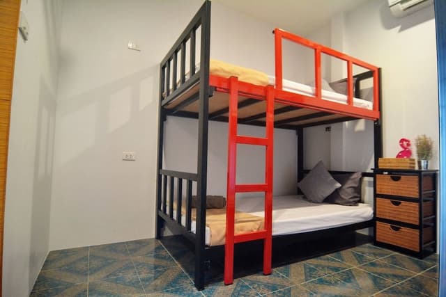 Mixed Dormitory - 4 Bunk Bed