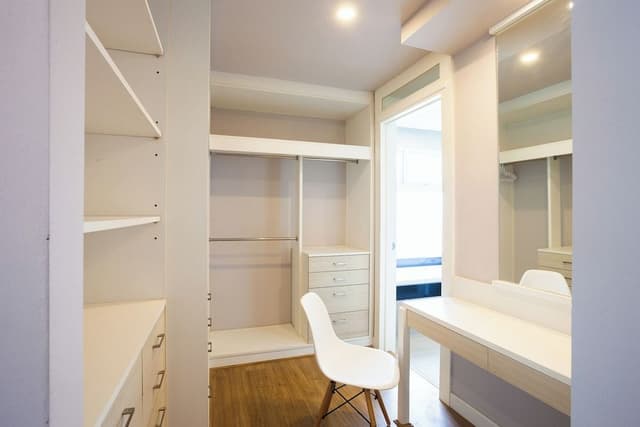 Room, 2 Bedrooms