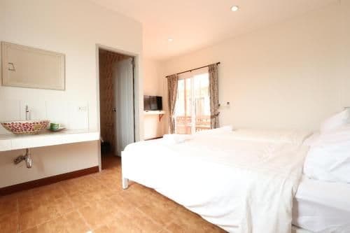 Twin Room with Balcony