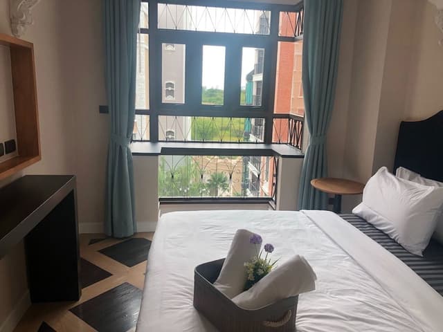 Deluxe Double with Pool View