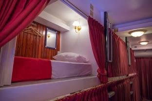 Haad Rin Beach Luxury Hostel1