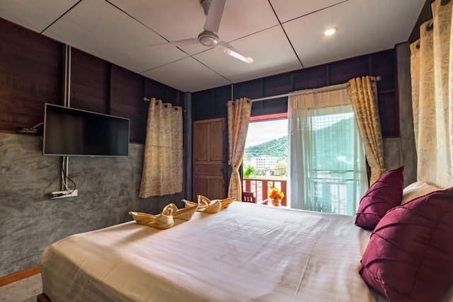 Deluxe Bungalow with Balcony