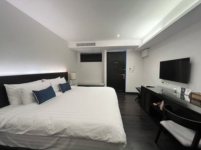 Standard Room - No window