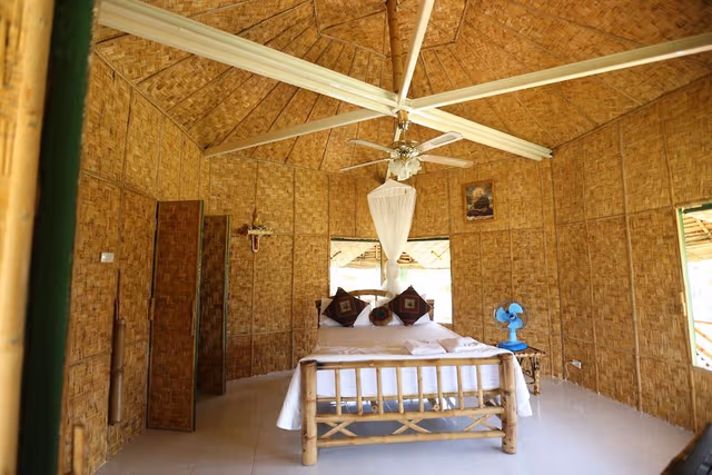 Comfort Bungalow, 1 Queen Bed, Terrace, Lakeside