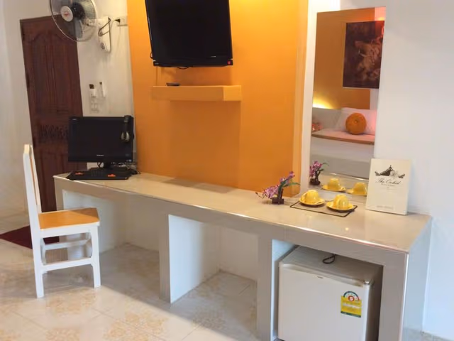 Comfort Bungalow, 1 Queen Bed, Terrace, Lakeside