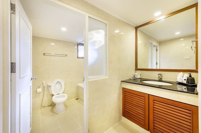 Apartment 3 Bedrooms, Room with View