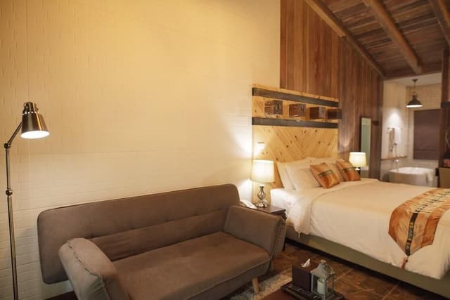Romantic Studio