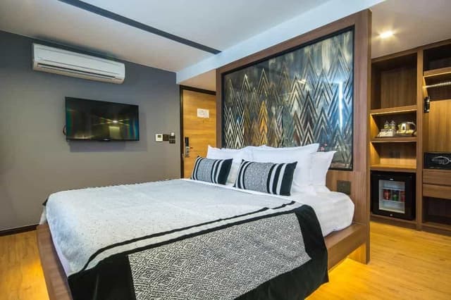 Executive Room