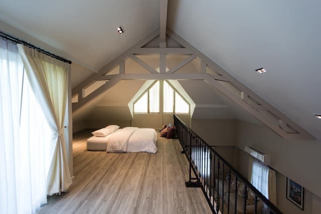 Majestic Attic Suite