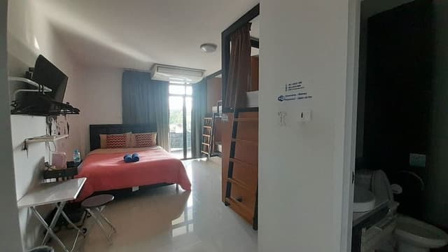 Family Room, 1 Bedroom