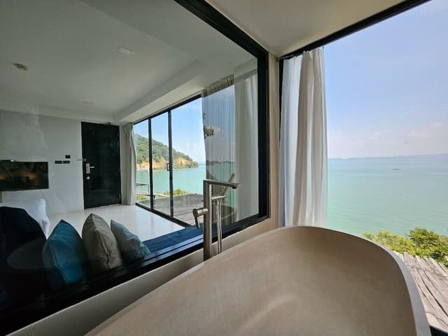 Deluxe Double or Twin Room, Sea View
