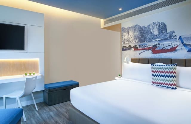 Deluxe Room, 1 King Bed (Sunset)