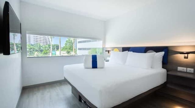 COSI Room (Please show ID card & staff ID card on check in date)