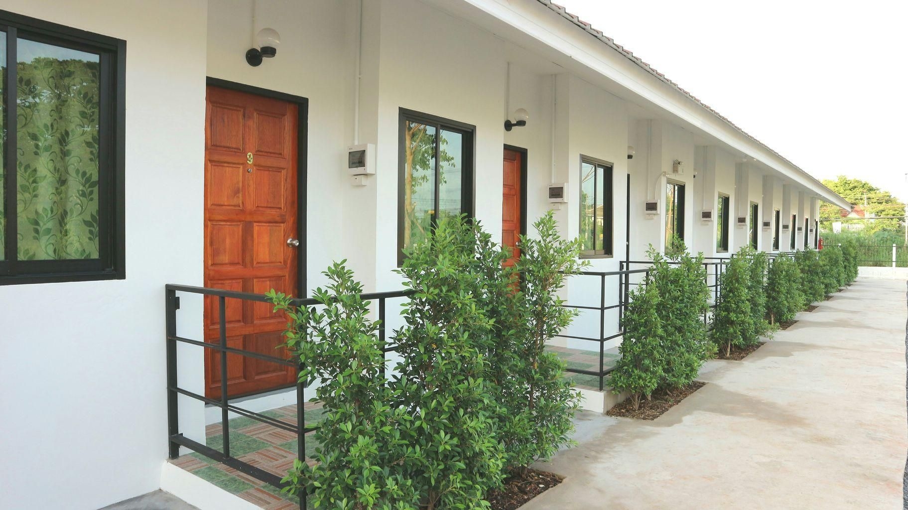 นริศรา โคราช รีสอร์ต (Narisara Korat Resort)0