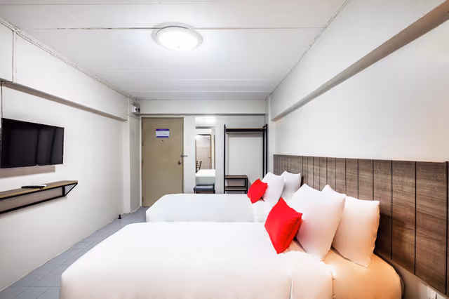 Standard Twin Room