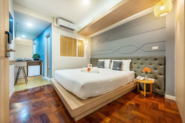 Honeymoon Single Room, 1 King Bed