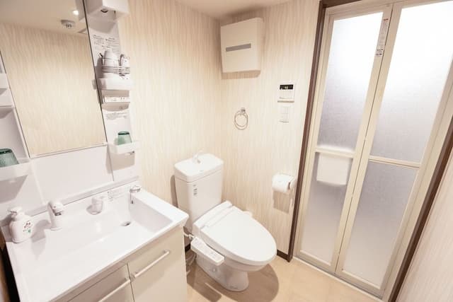 Twin Room with Washing Machine