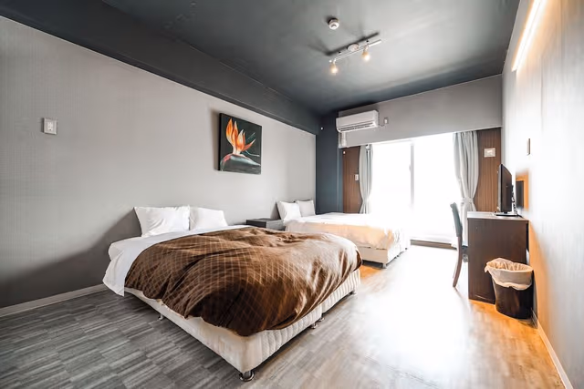 Standard Twin Room