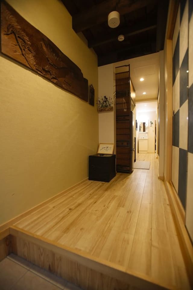 House, Non Smoking