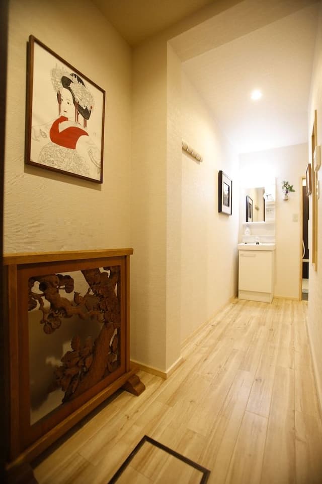 House, Non Smoking