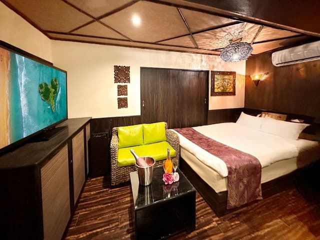 Moderate Room