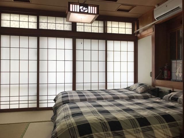 Twin Room 2F