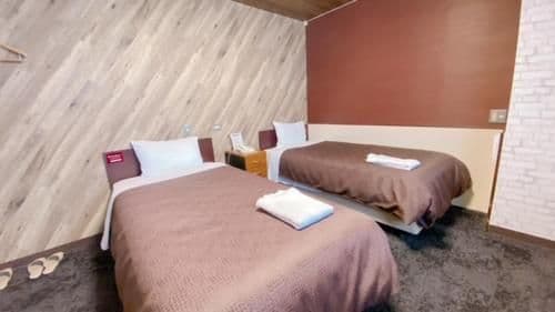 Twin Room A - Non-Smoking