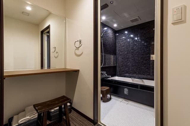Deluxe Japanese Western Style Room with Sea View