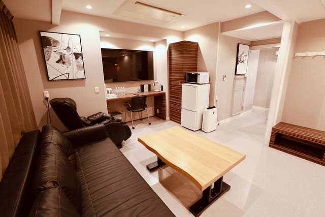 Deluxe Twin Room, Non Smoking (Main Building)