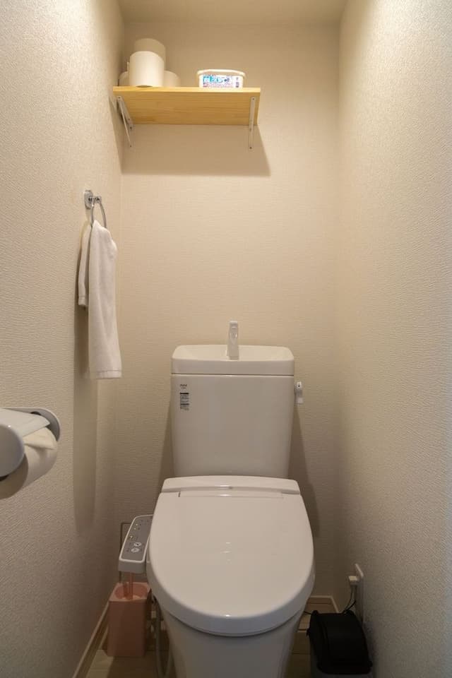 Romantic Apartment, 1 Large Twin Bed, Non Smoking