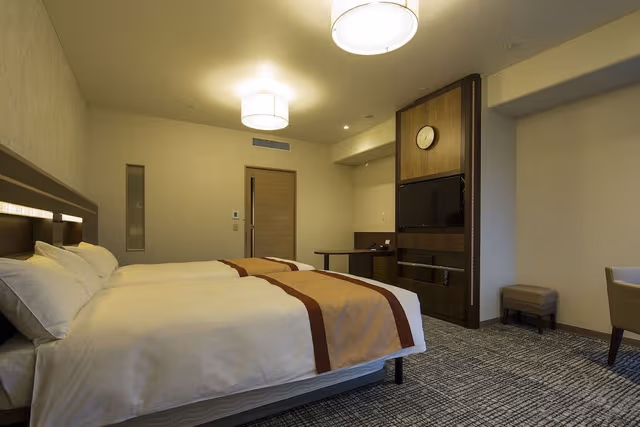 Deluxe Twin Room (Extra beds added for 3-4 adults), Non Smoking (37 sqm)