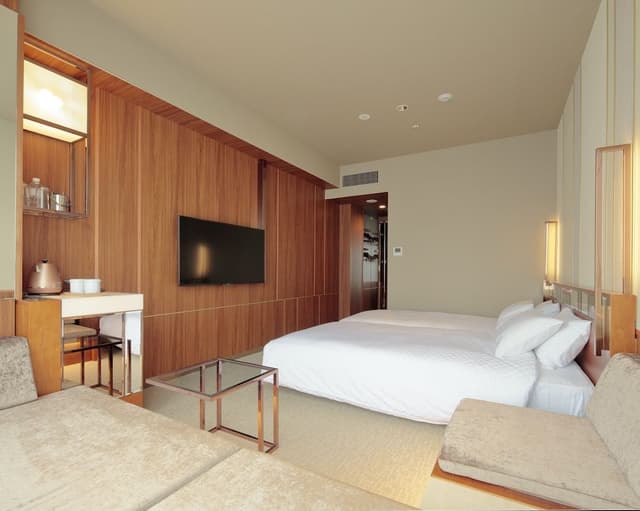 Twin Room with Sofa Bed, Non Smoking