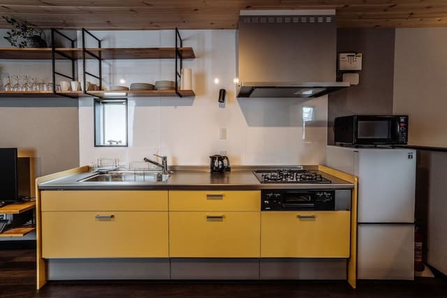 House (103)