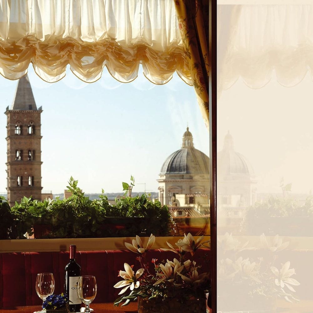 Hotel Champagne Palace1