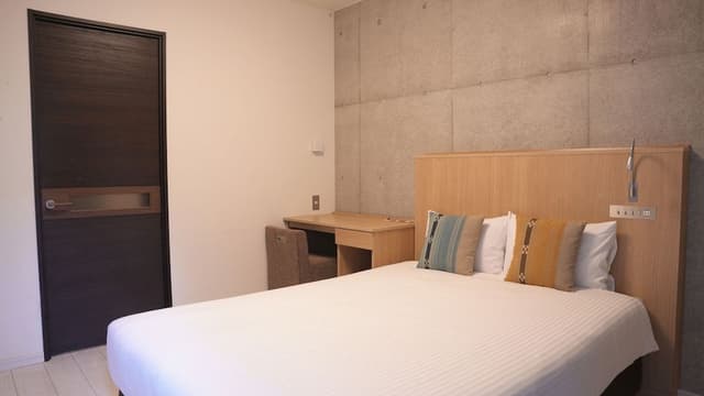 Condominium Building Double Room, Non Smoking