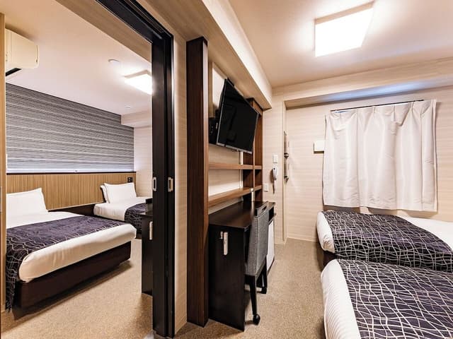 Quadruple Room, Non Smoking (Connecting)