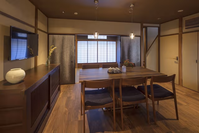 Hikoso-machi Gin no Ma