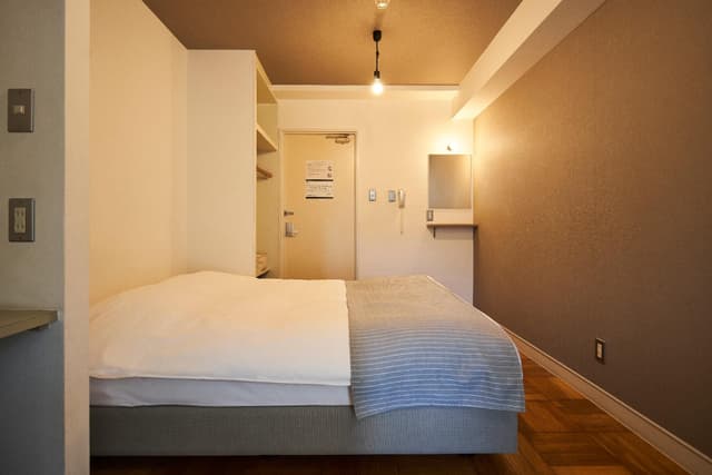Double Room with Shared Bathroom - Non-Smoking