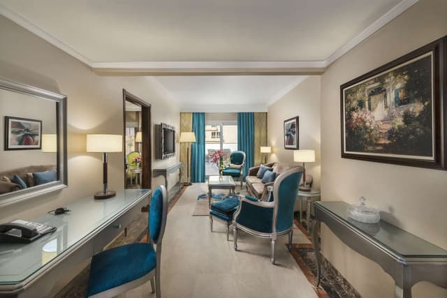 KING ONE BED ROOM SUITE WITH CITY VIEW