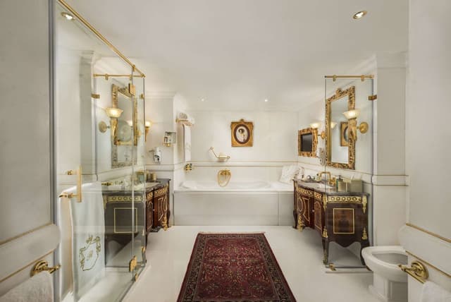 KING ROYAL SUITE WITH PANORAMIC SEA VIEW