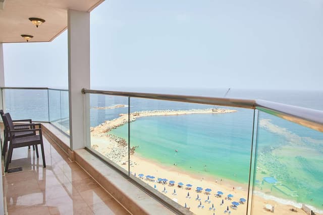 KING ROYAL SUITE WITH PANORAMIC SEA VIEW
