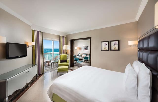 KING ROYAL SUITE WITH PANORAMIC SEA VIEW