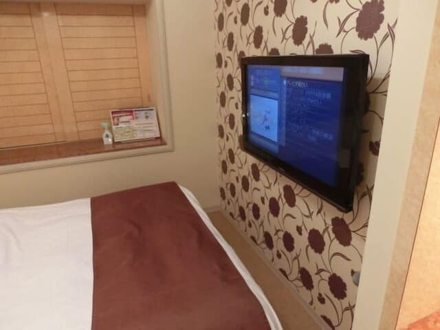 Standard Double Room, Smoking