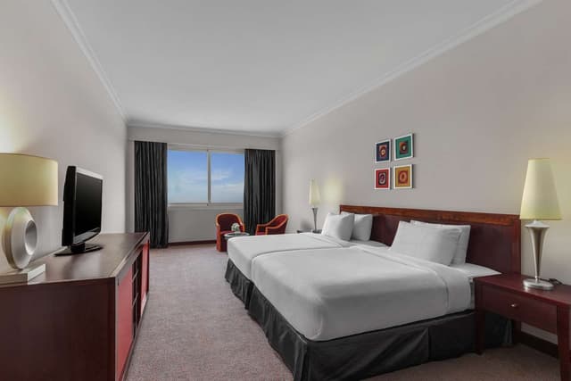 TWIN EXECUTIVE ROOM