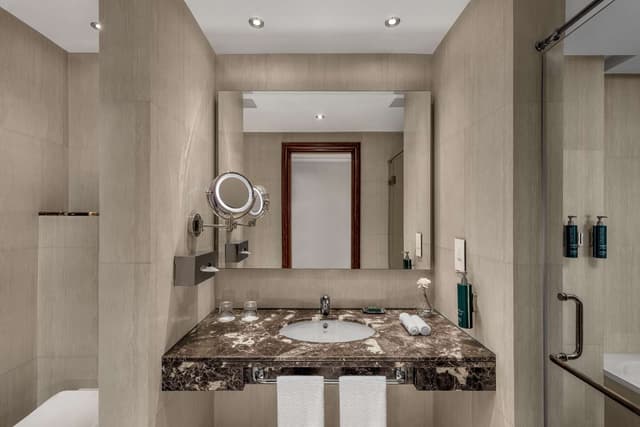 ONE BEDROOM SUITE