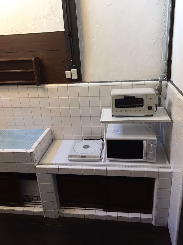 Traditional House, 2 Bedrooms, Kitchen