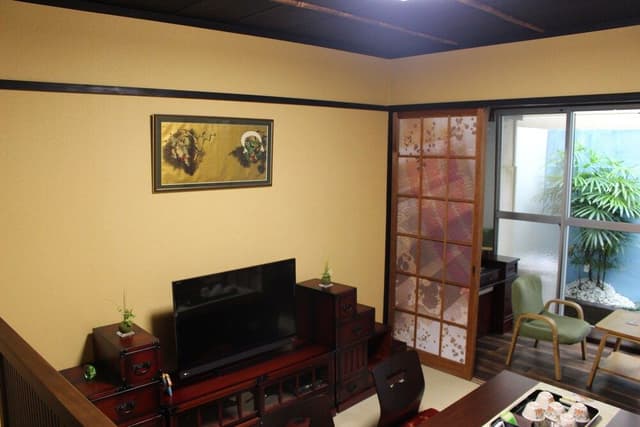 Traditional Townhome, Non Smoking