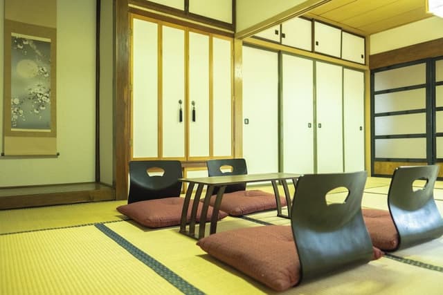 House, 2 Bedrooms
