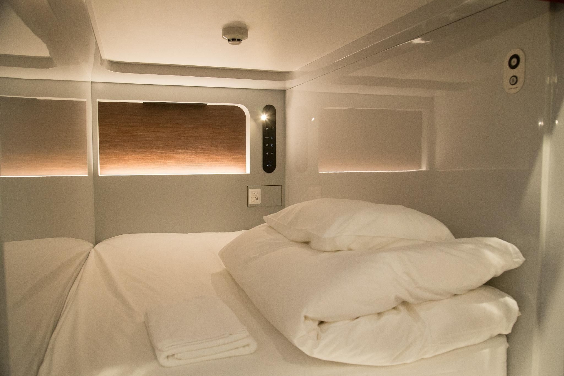 เคบิ้น แอนด์ เลาจน์ ไฮแลนด์ สเตชั่น อินน์ แคปซูล โฮเต็ล (Cabin & Lounge Highland Station Inn Capsule Hotel)2